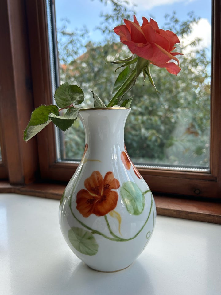 Porcelæn Vase med håndmalet