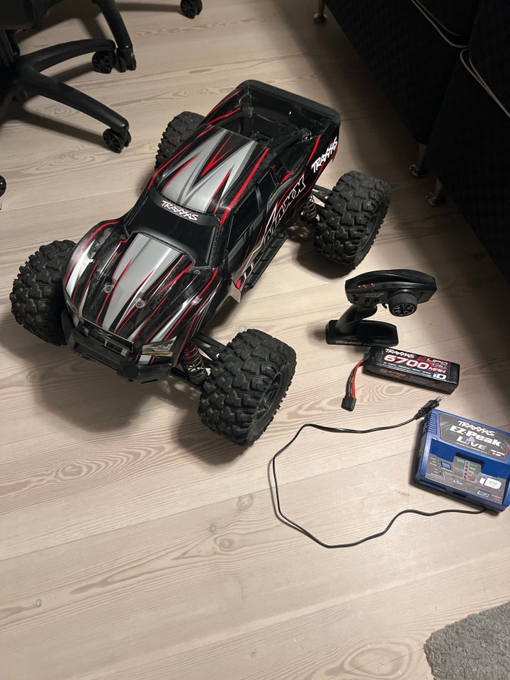 Fjernstyret fly, Traxxas XMAXX,