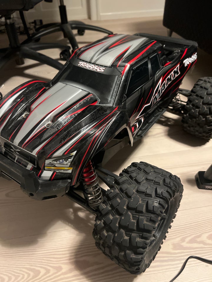 Fjernstyret fly, Traxxas XMAXX,