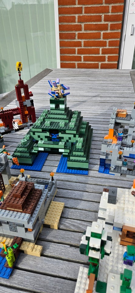 Lego Minecraft, 21113 21122 21121