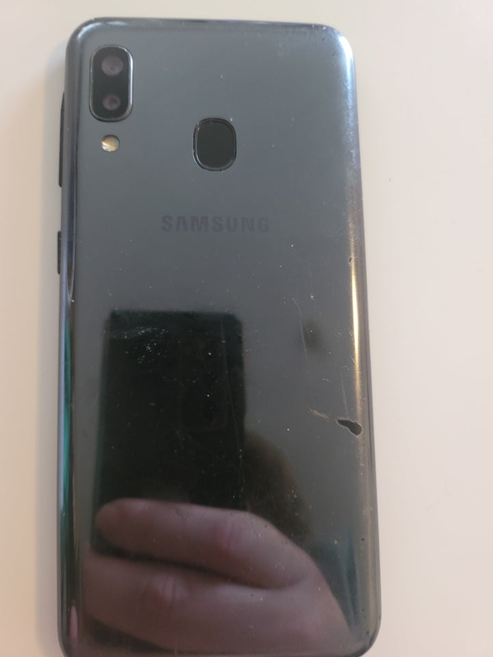 Samsung A20e, 32 , Rimelig