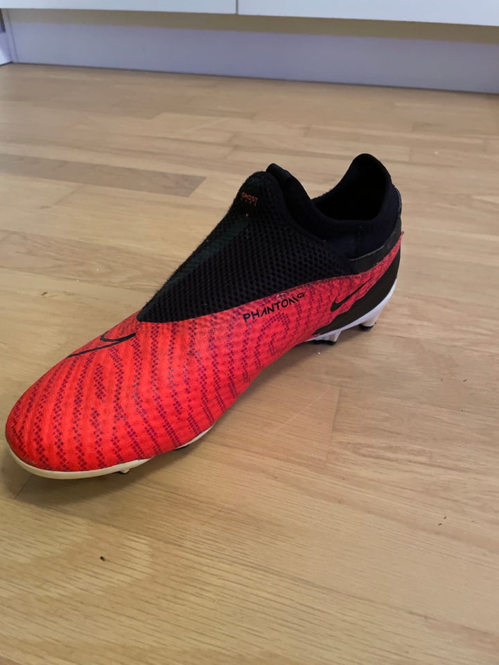 Fodboldstøvler, Nike Phantom GX