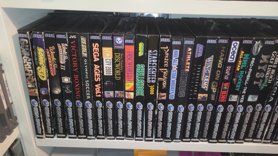 Sega Saturn lot Sega Saturn