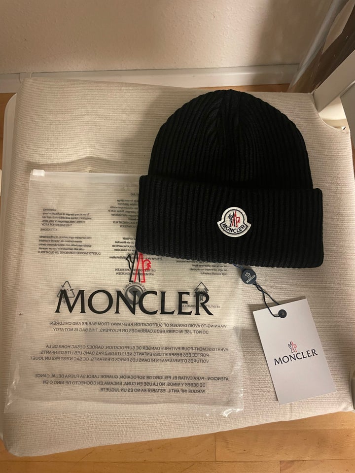 Hue, Moncler, str. Alle størrelser