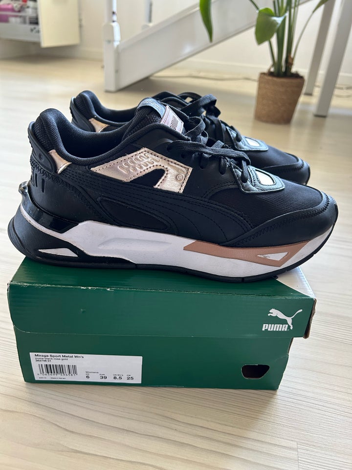 Sneakers, str. 39, Puma