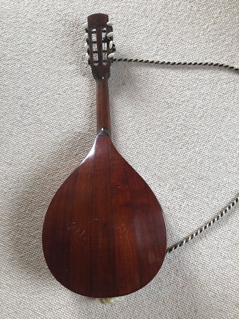 Mandolin, Dreima