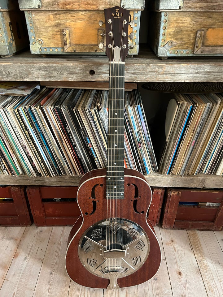 Dobro, Sigma RM-140