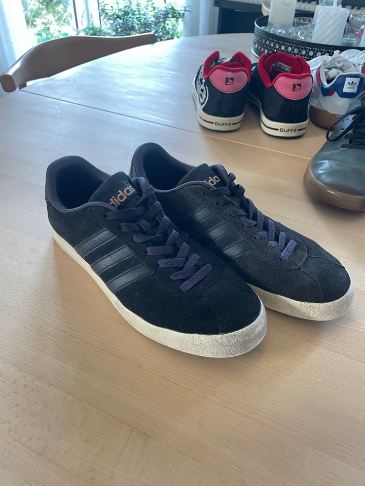 Fritidssko, Adidas, str. 44