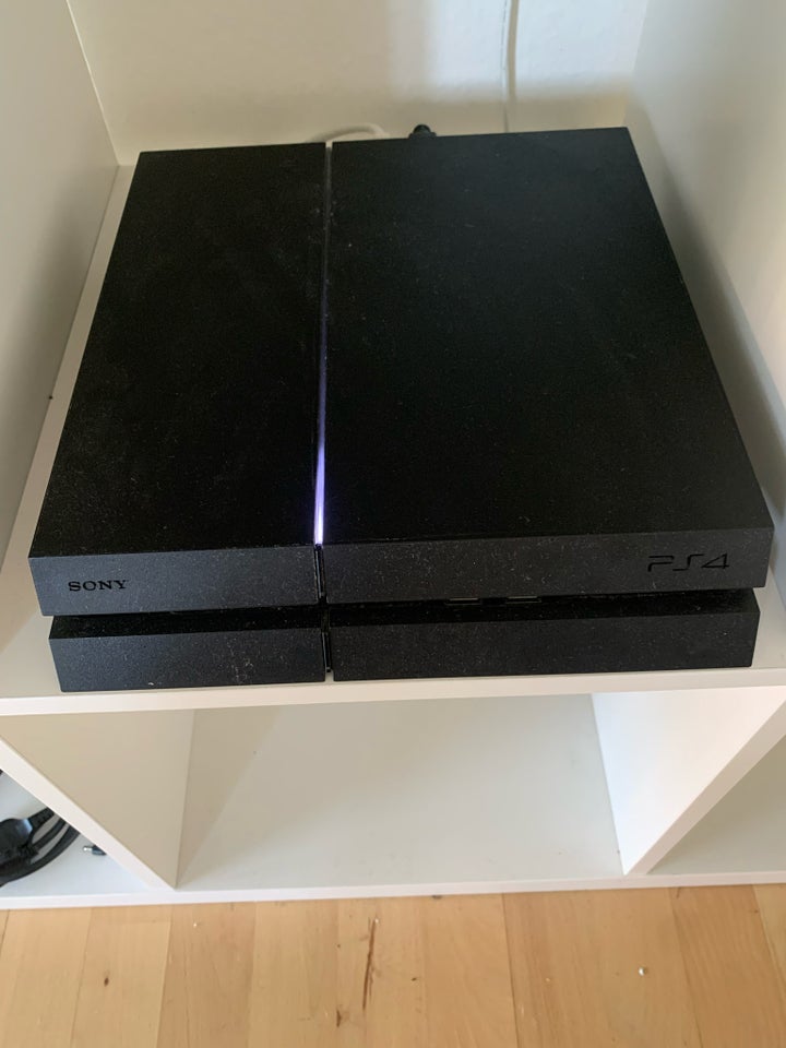 Playstation 4, Perfekt