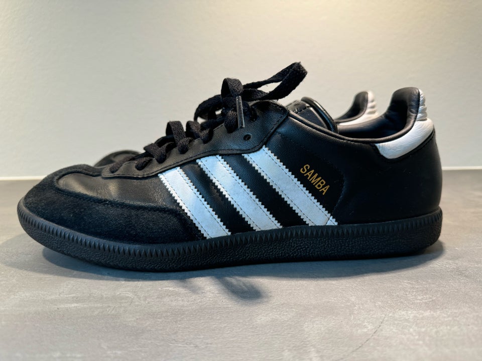 Sneakers, Adidas, str. 43,5