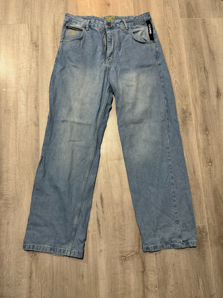 Jeans, DNGRS, str. 34