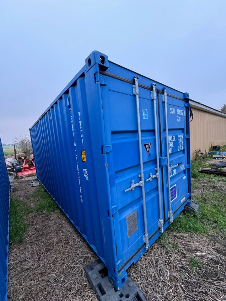 Container