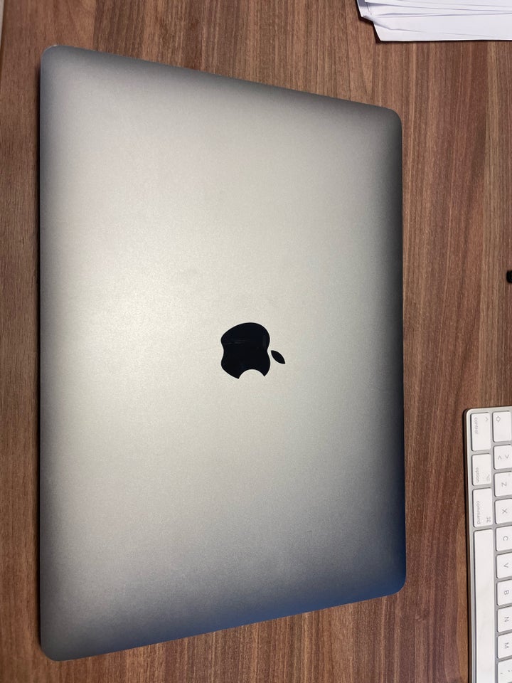 MacBook Pro 2020 32GB Ram 23GHz i7