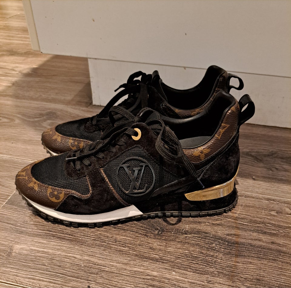 Sneakers, str. 38, Louis Vuitton