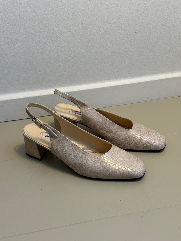 Pumps, str. 39,5, Pierre Cardin