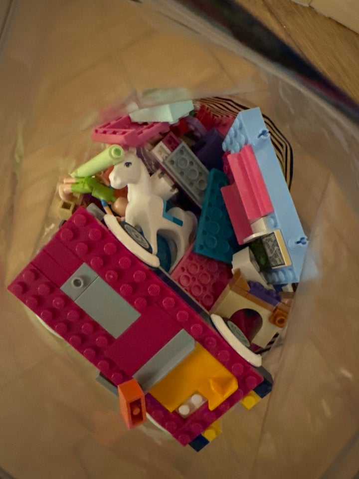 Lego Friends, Blandet