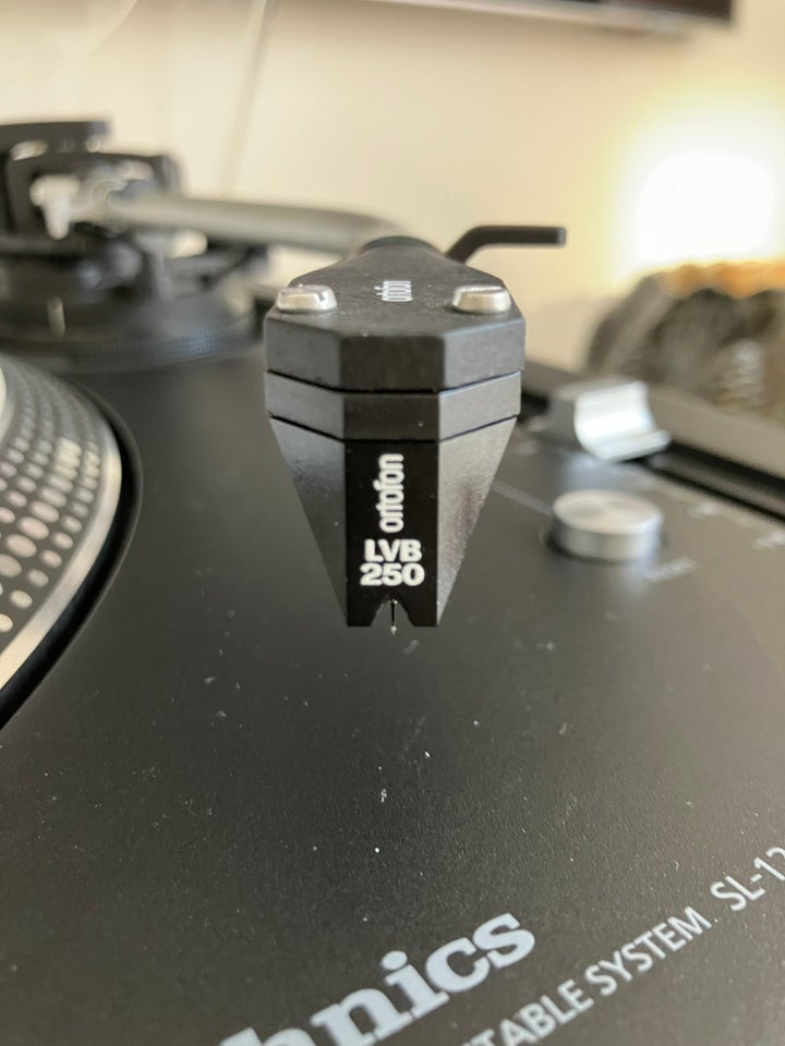 Ortofon 2M Black LVB 250