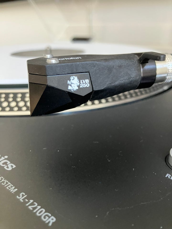 Ortofon 2M Black LVB 250