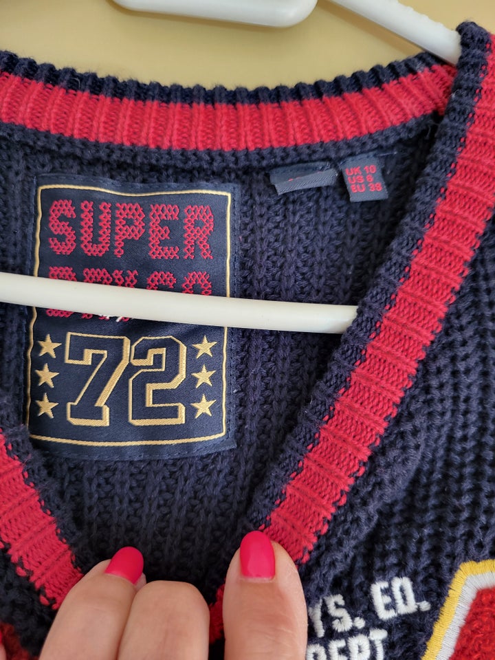 Sweater Superdry str 38