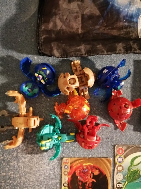 Spil, Bakugan Figurer og Kort