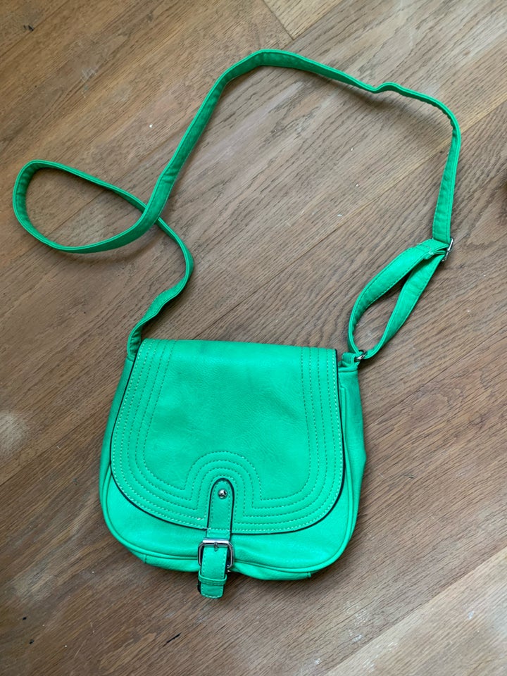 Crossbody, Fra Polen