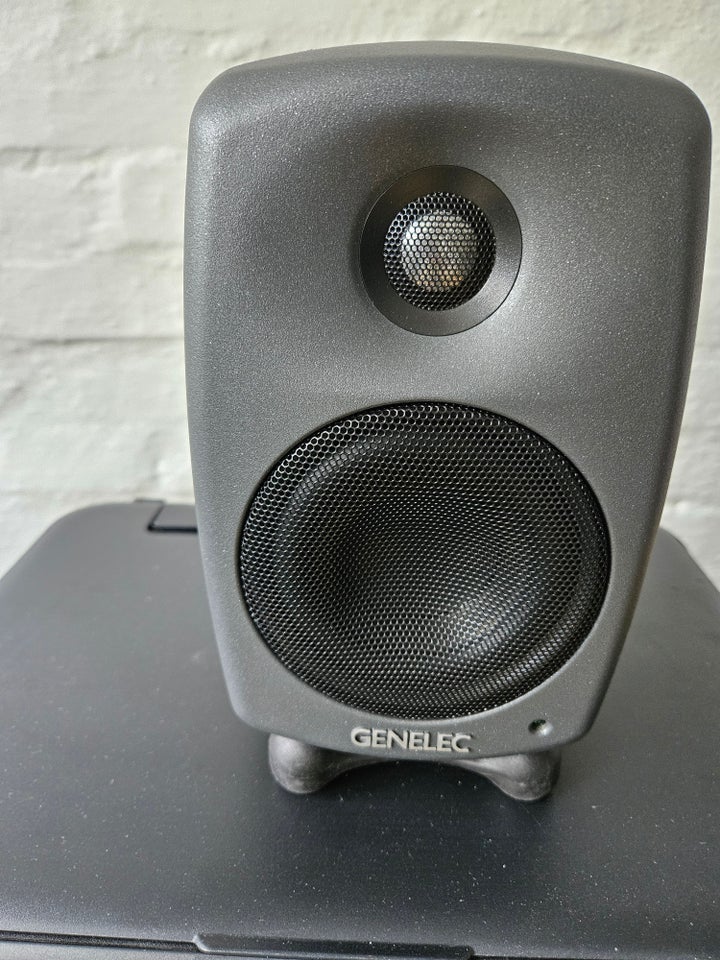 Aktive højtalere, Genelec 8020D