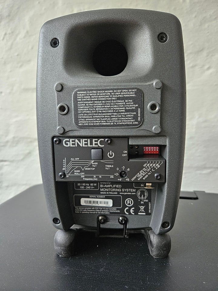 Aktive højtalere, Genelec 8020D