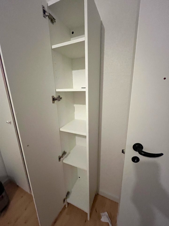 Højskab, Ikea, b: 30 d: 27 h: 190