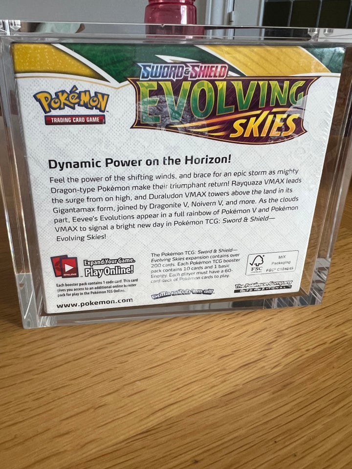 Evolving Skies Booster Box