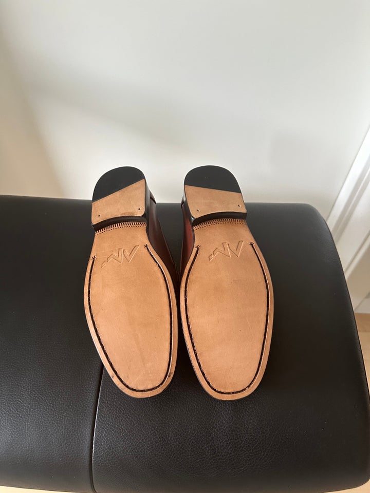 Loafers, Ace Marks , str. 41