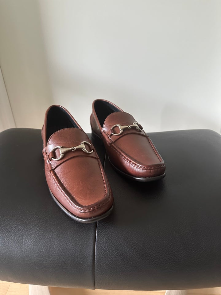 Loafers, Ace Marks , str. 41