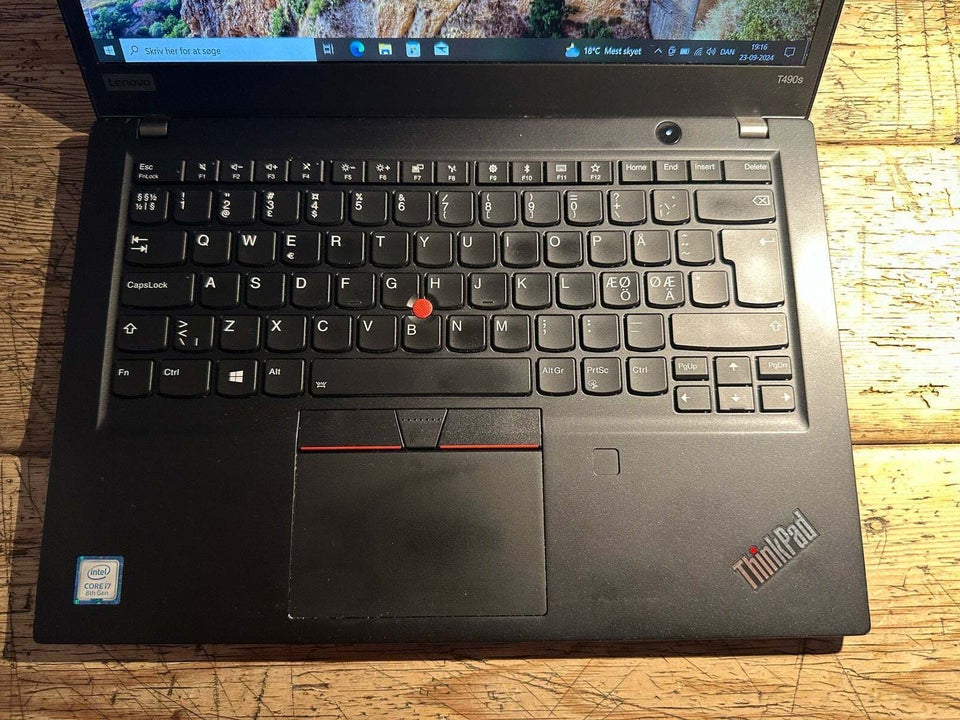 Lenovo T490S, Intel Core i7 GHz, 16