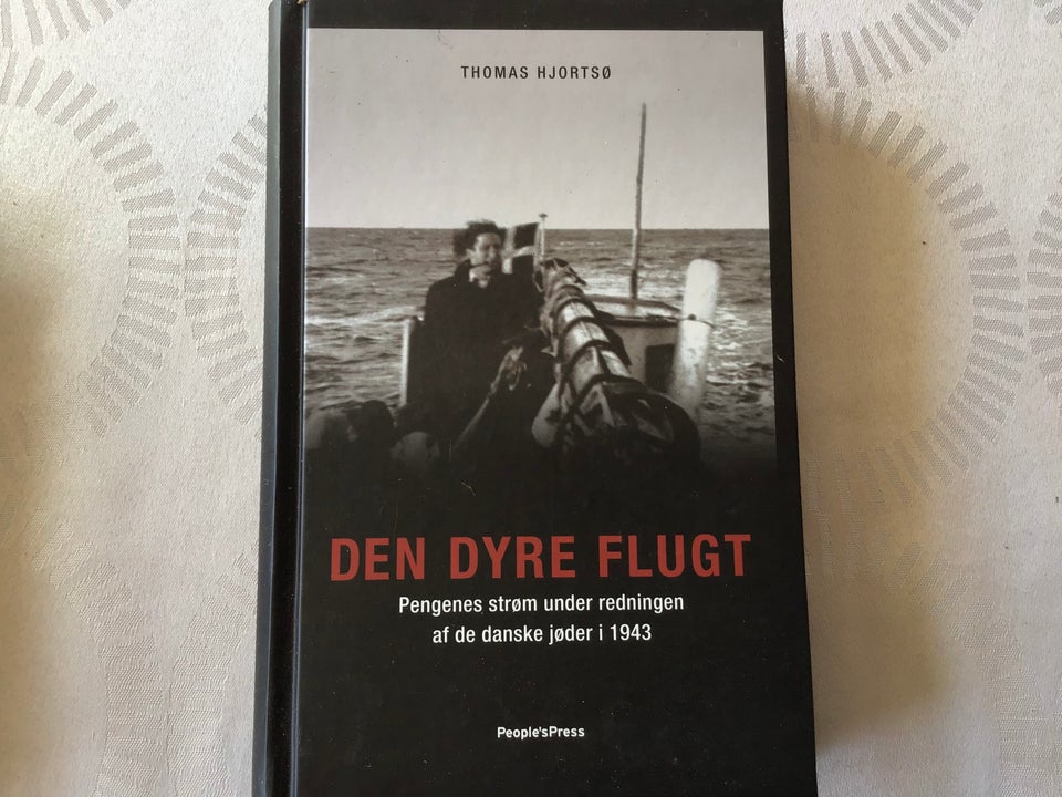 Den dyre flugt, Thomas Hjortsø,