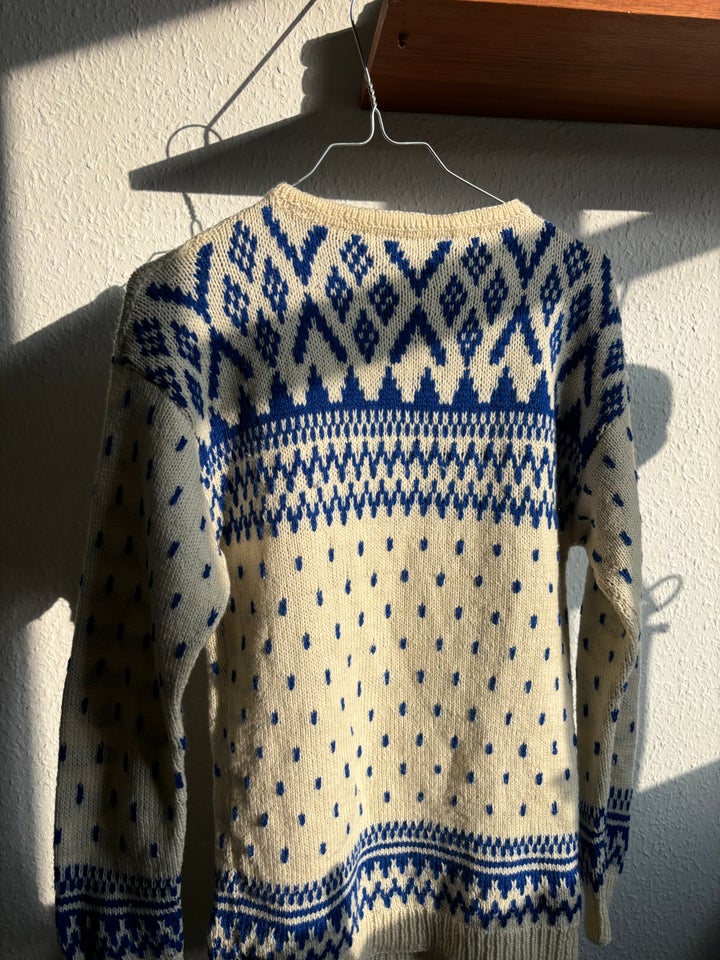 Sweater, Hjemmestrikket, str. 36