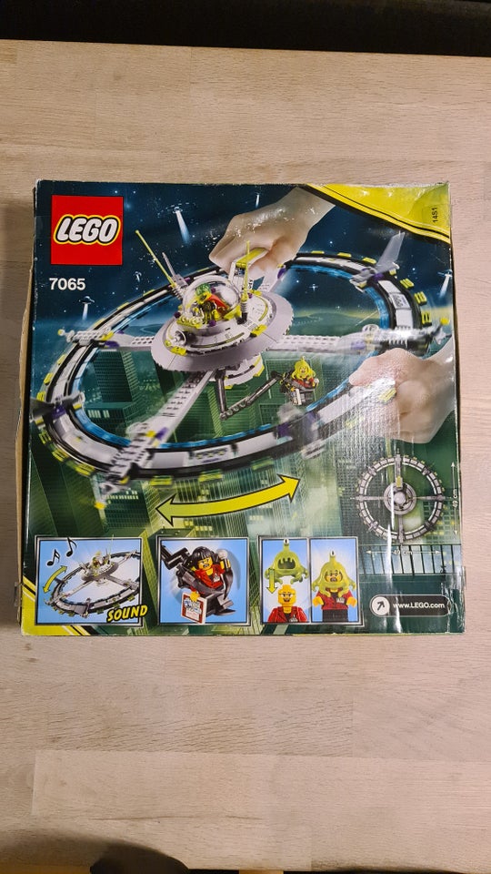 Lego Alien conquest 7065