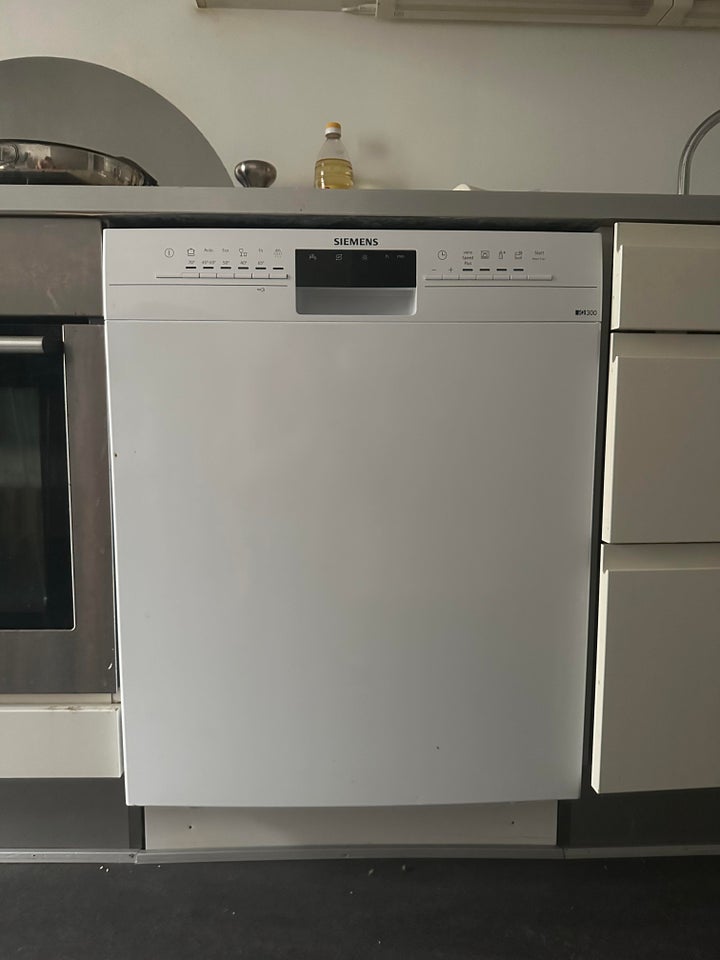 Siemens IQ300 fritstående