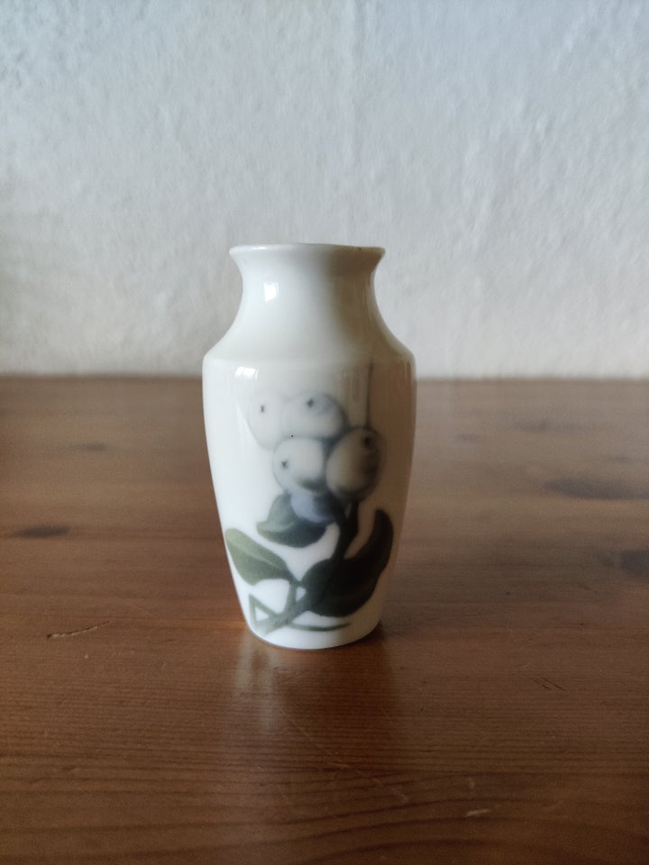 Vase, Sjælden mini vase med snebær