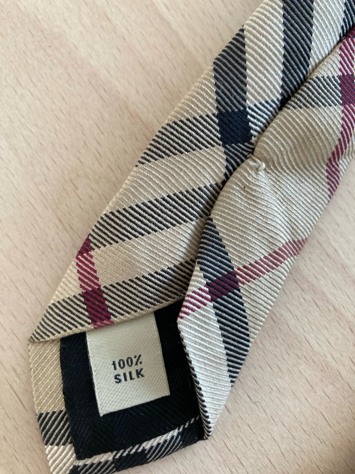 Slips, Burberry , Silke