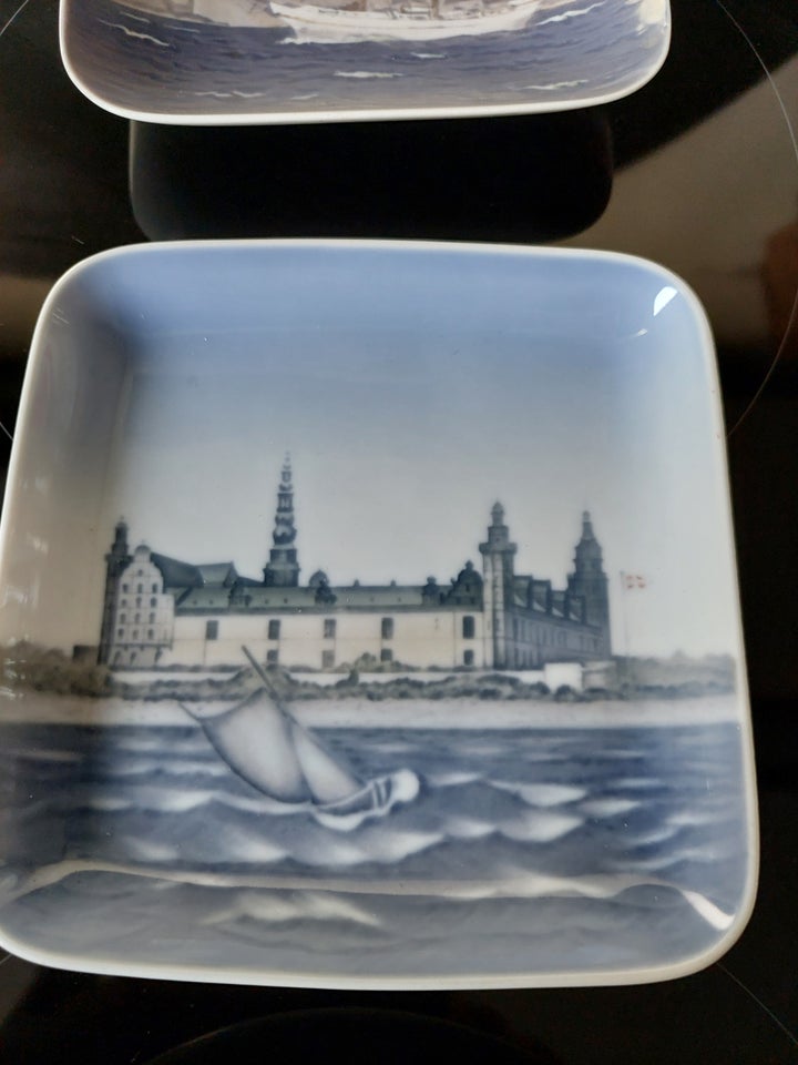 Porcelæn, Platter, Royal