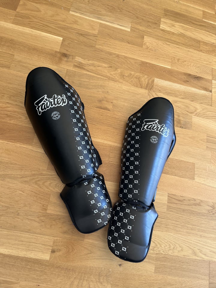 Benskinner Fairtex SP5 str M