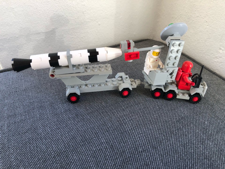 Lego Space, 897