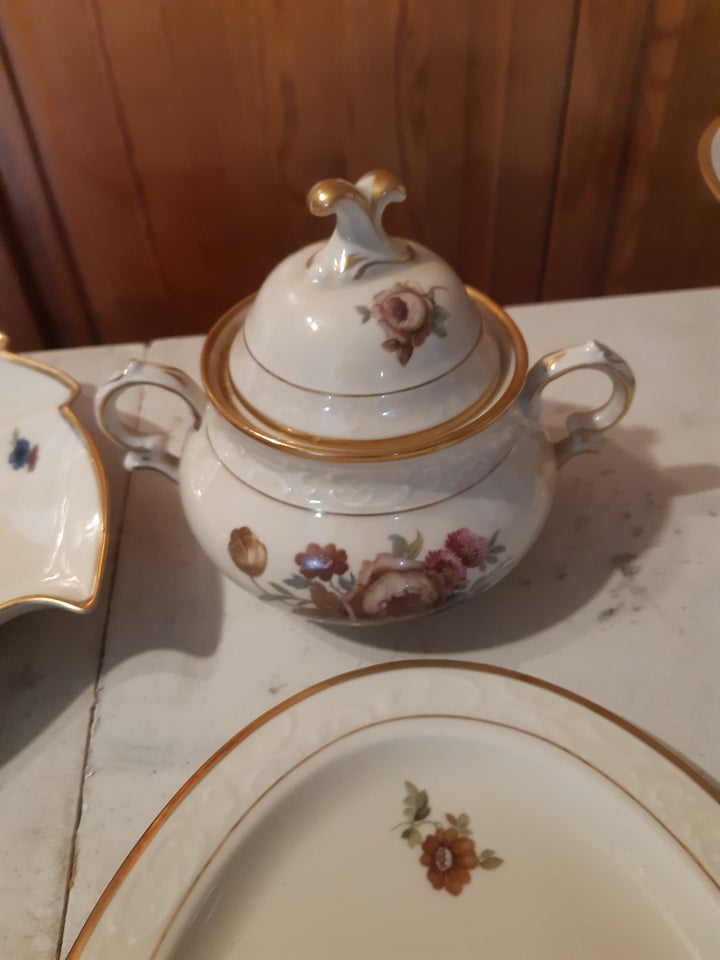 Porcelæn kaffestel Rosenborg