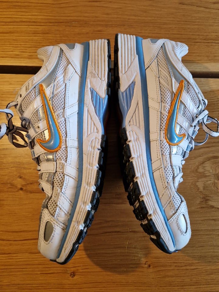 Løbesko Nike str 405