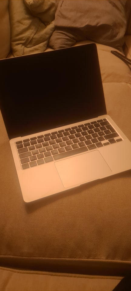 MacBook Air, 2020 sølv, M1 GHz