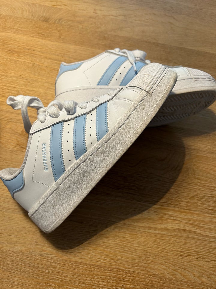 Sneakers, str. 38,5, Adidas