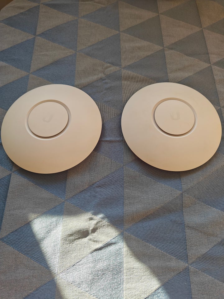 Access point, wireless, Ubiquiti