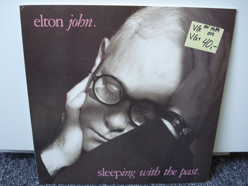 LP Elton John Sleeping With The