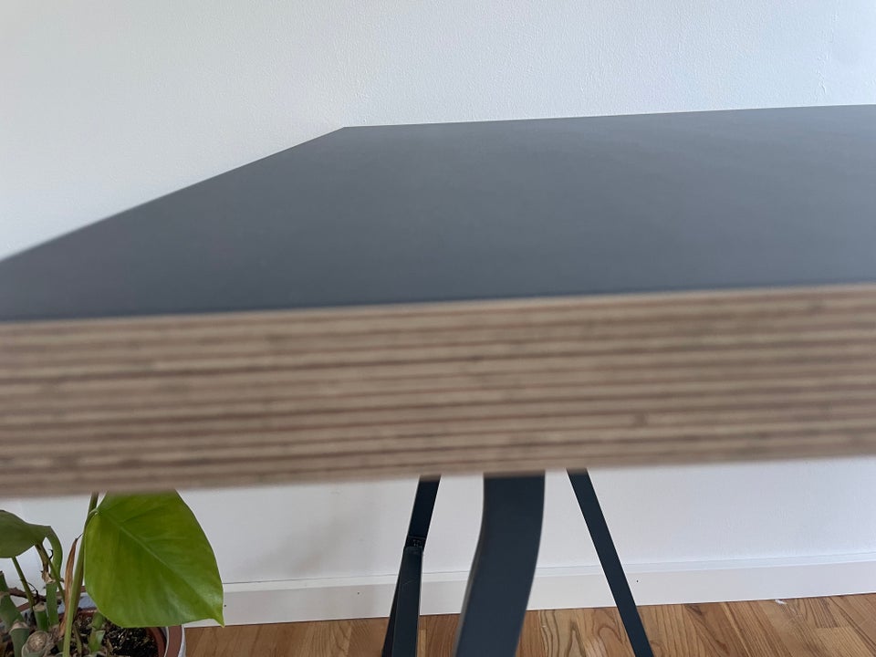 Skrivebord, Ikea LAGKAPTEN, b: 150