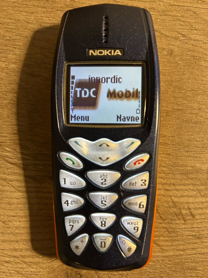 Nokia 3510i, God