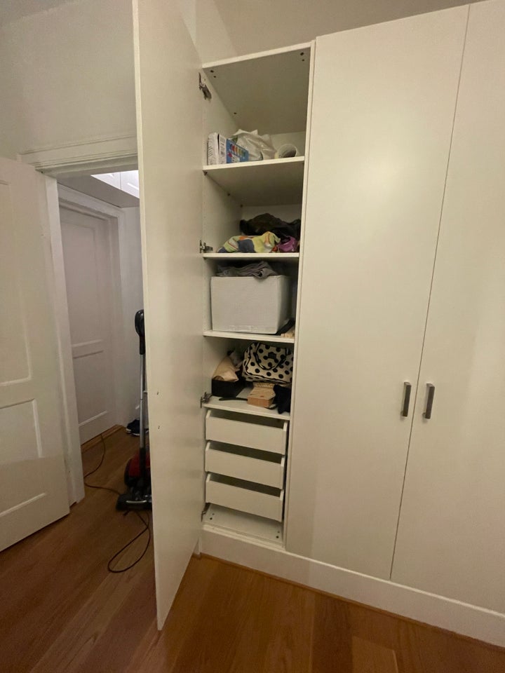 Garderobeskab, Ikea, b: 200 d: 60 h: